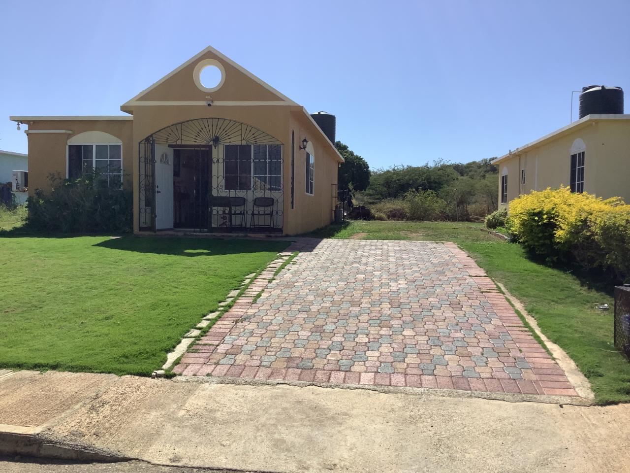 House For Rent POINCIANA DRIVE, Greater Portmore 85,000