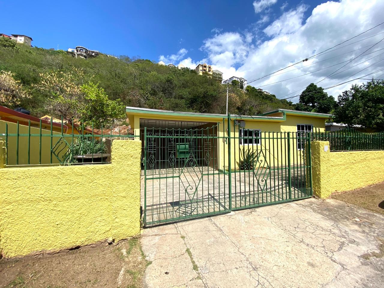 House For Sale RIDGEWAY ROAD, Kingston 19 30,000,000 Keez
