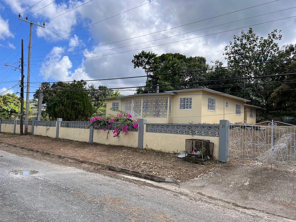 House For Sale BOGUE HEIGHTS BLVD, BOGUE, Montego Bay 210,000 Keez
