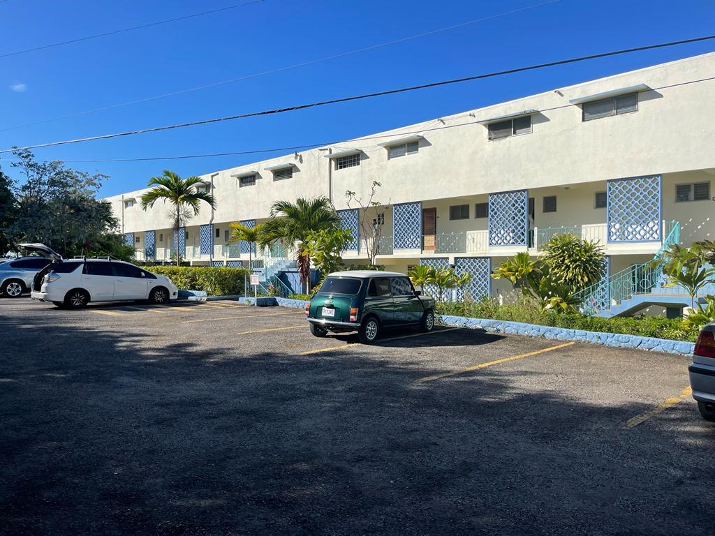 Apartment For Sale CARIB APARTMENTS, Ocho Rios 185,000 Keez