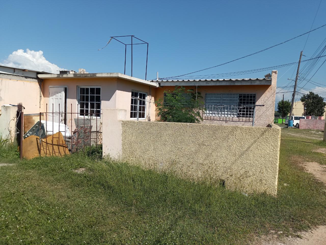 House For Sale WESTPORT, ROBINSON AVENUE, Greater Portmore