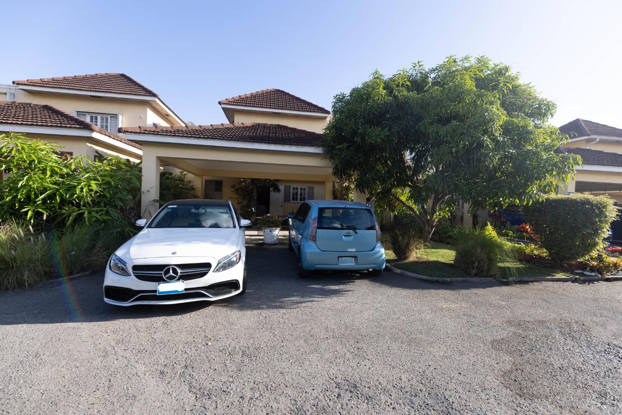 Townhouse For Sale OLD HOPE ROAD, Kingston 6 65,000,000 Keez