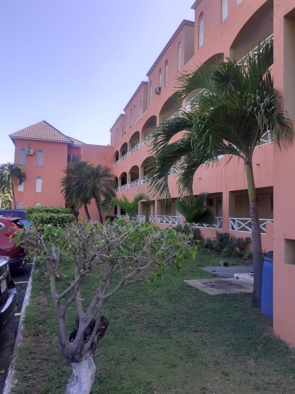 Apartment For Rent CENTRAL AVENUE, Kingston 8 580 Keez