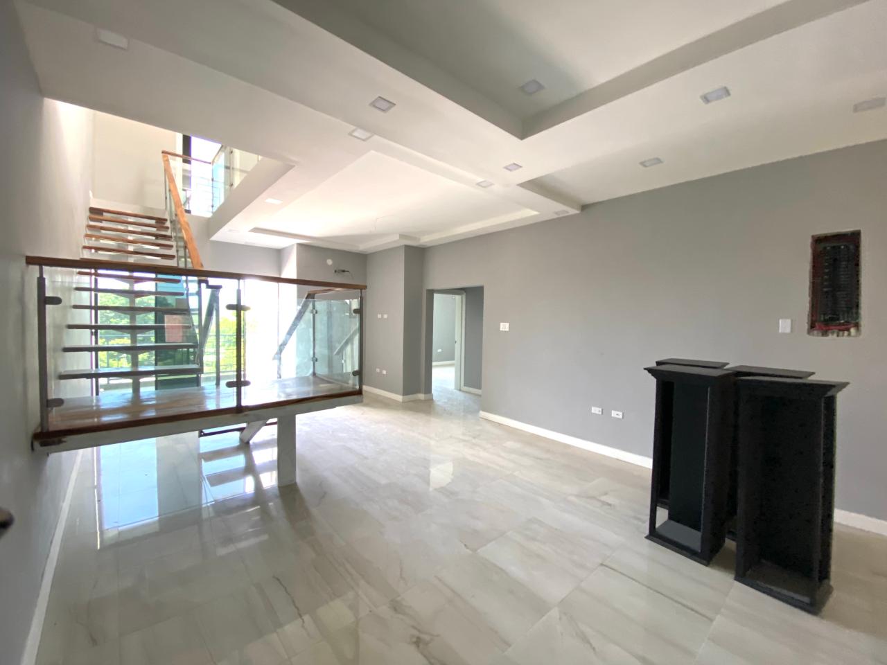 Apartment For Sale SUNSET DRIVE, Kingston 8 57,500,000 Keez