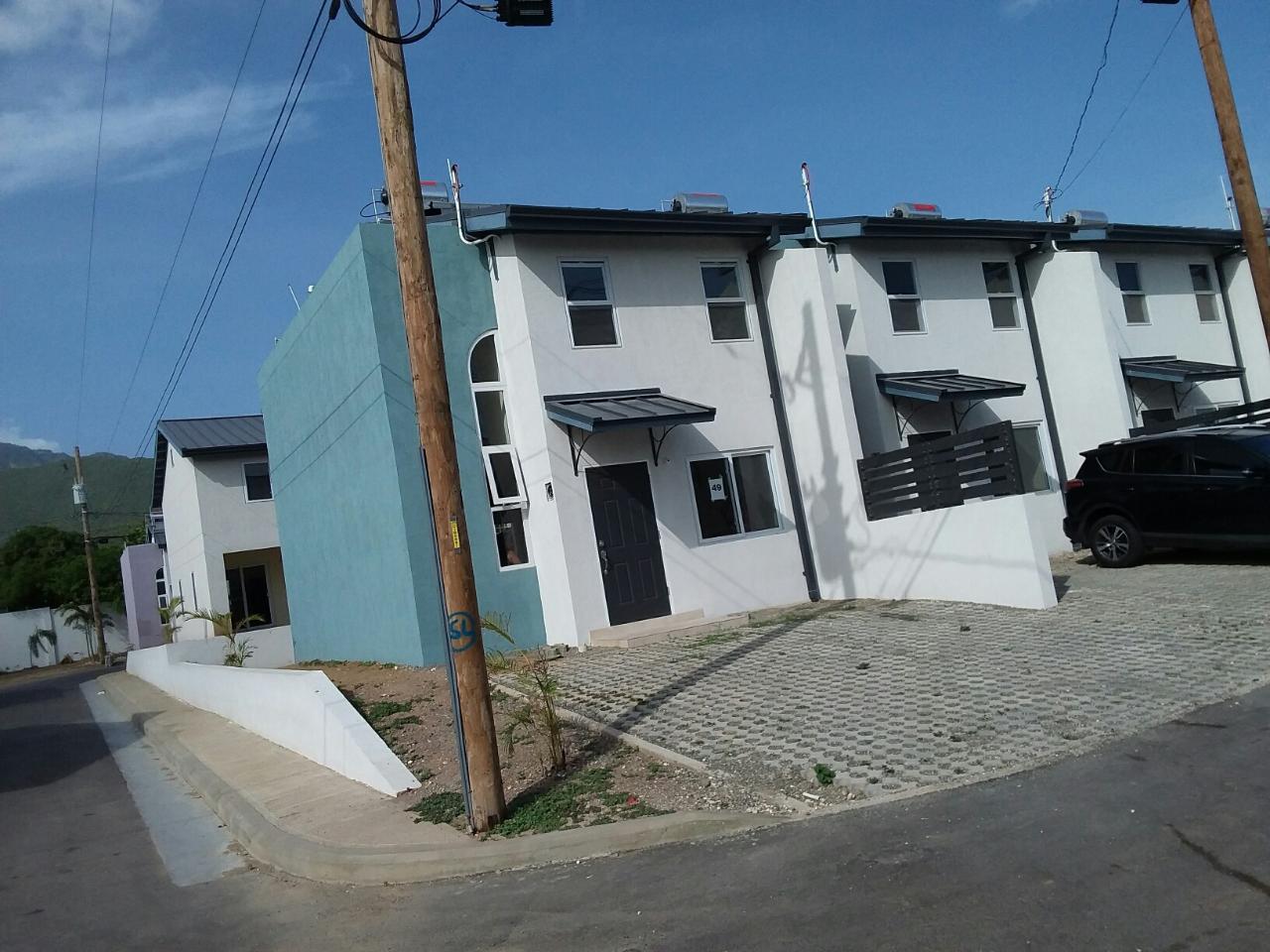 Townhouse For Rent SEASCAPE HARBOUR VIEW, Kingston 17 130,000 Keez