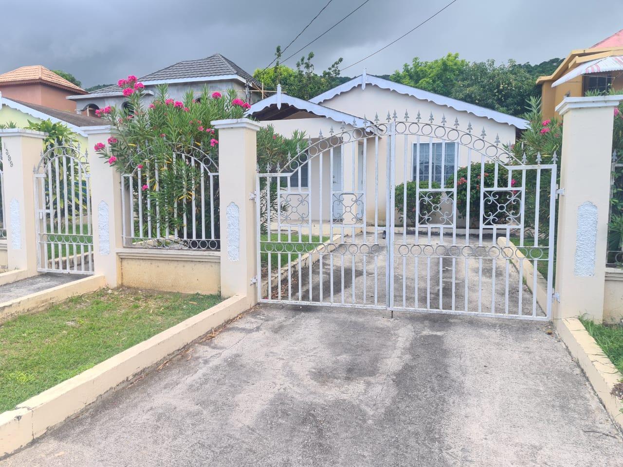 House For Rent BOGUE VILLAGE, ST. JAMES, Montego Bay 80,000 Keez