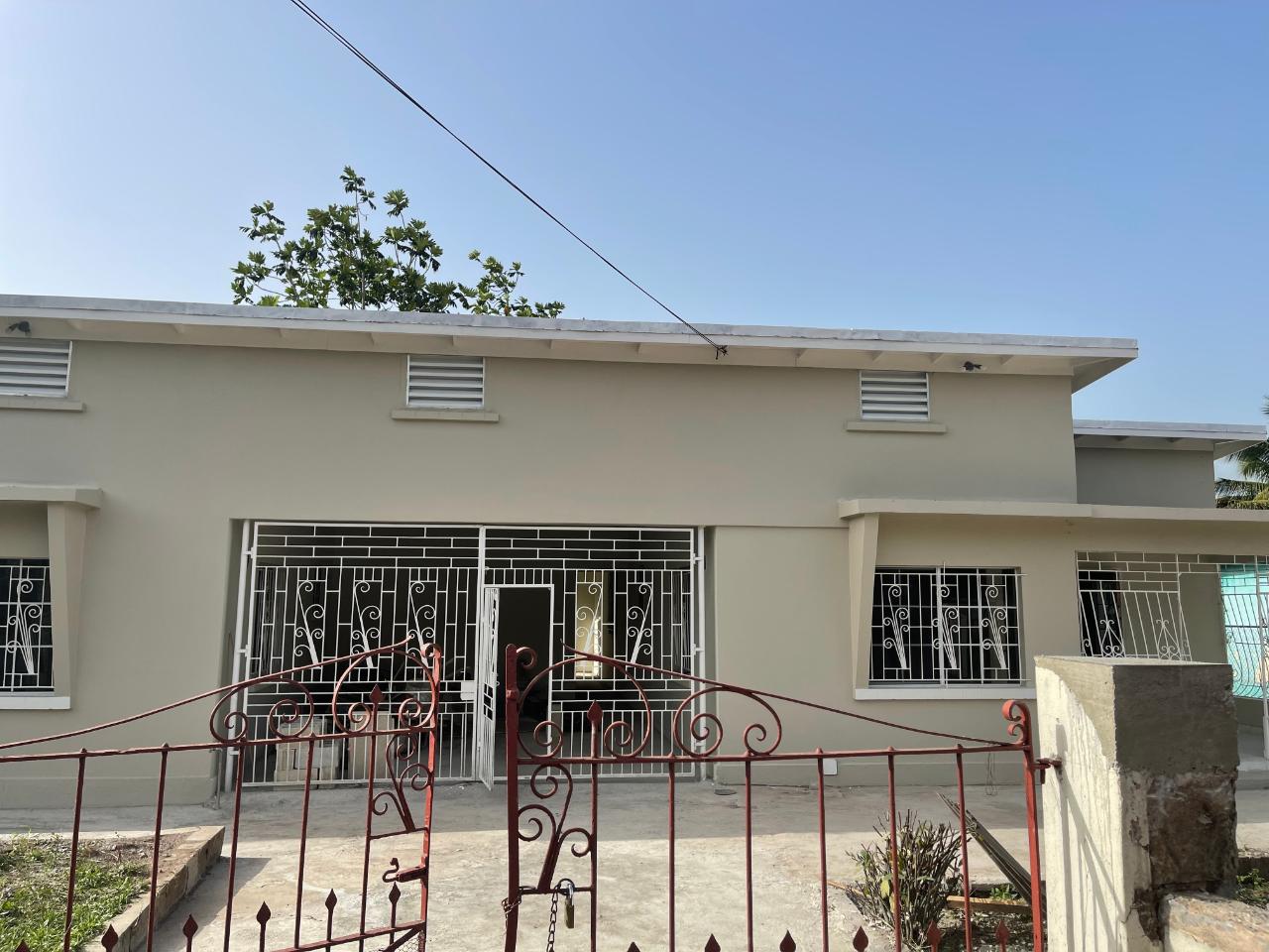 House For Rent FLETCHERS AVENUE, Linstead 20,000 Keez
