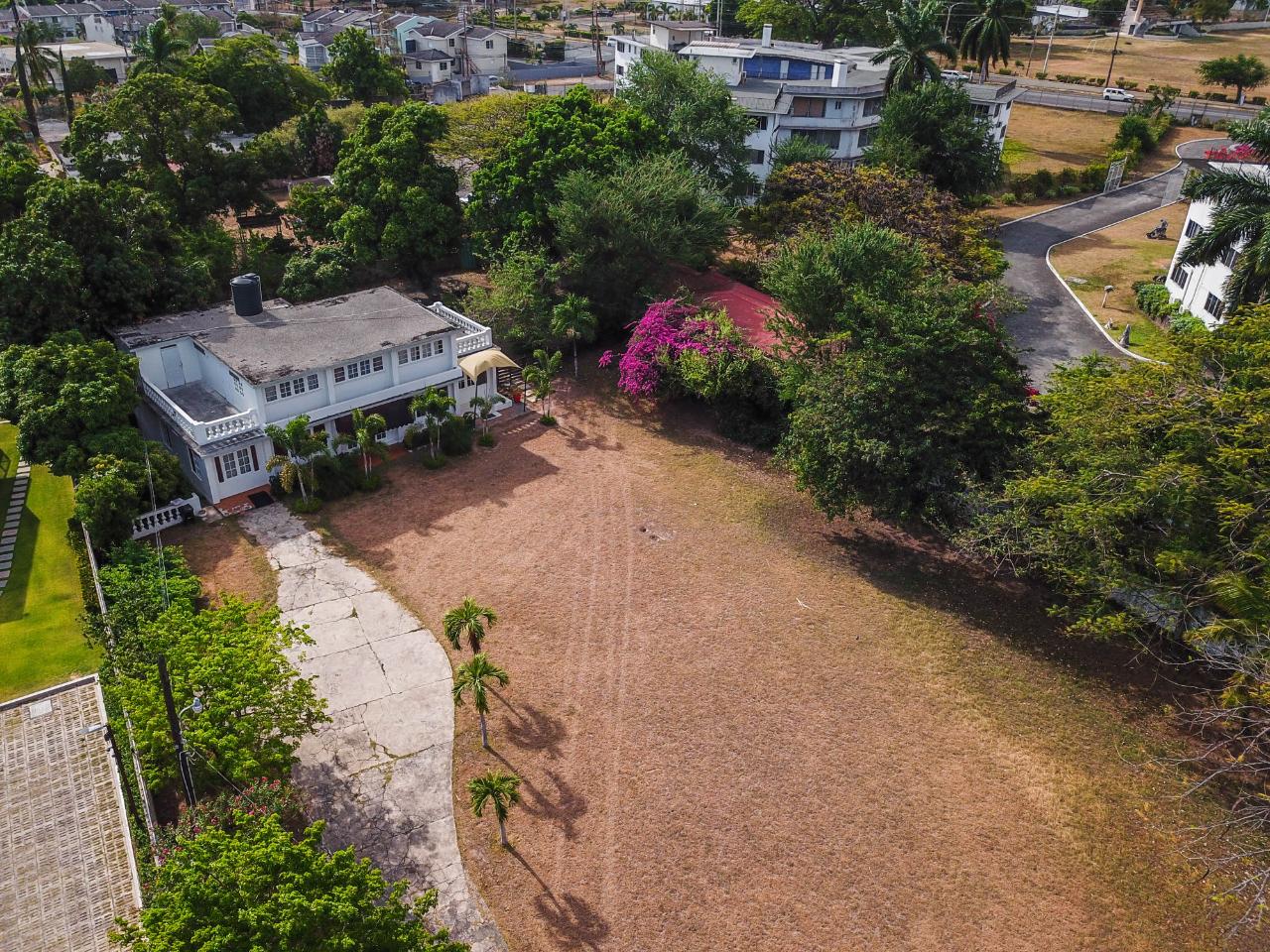 Residential Lot For Sale UNIVERSITY CRESCENT, Kingston 6 900,000 Keez