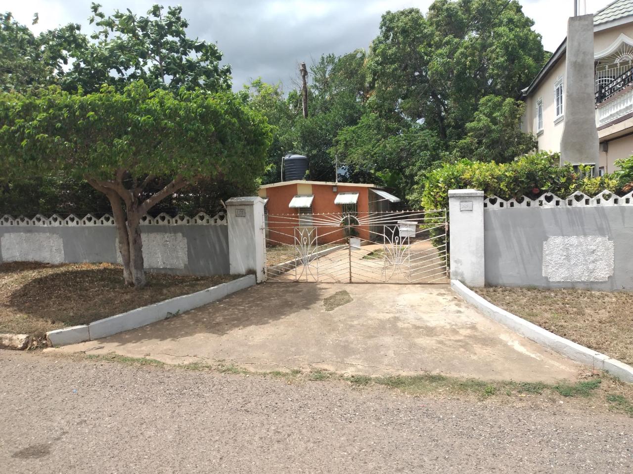 House For Sale FAIRFIELD BOULEVARD, Spanish Town 12,000,000 Keez
