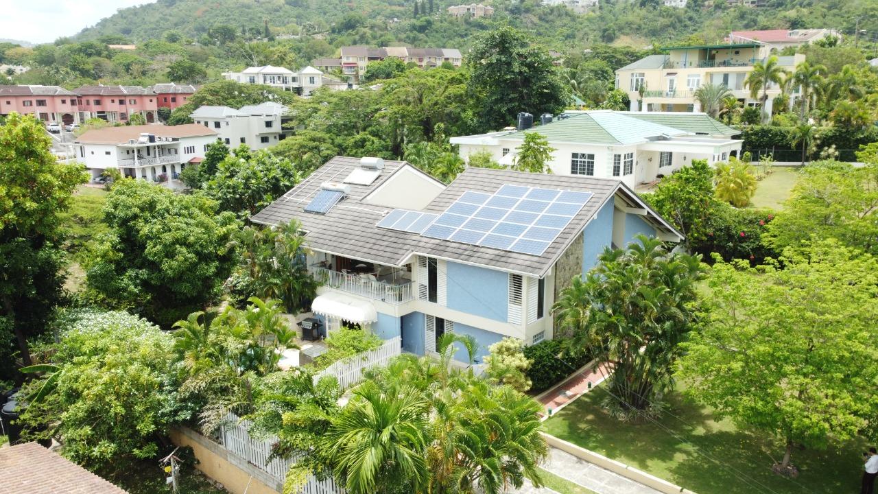 House For Sale FARRINGDON HEIGHTS, Kingston 6 1,300,000 Keez