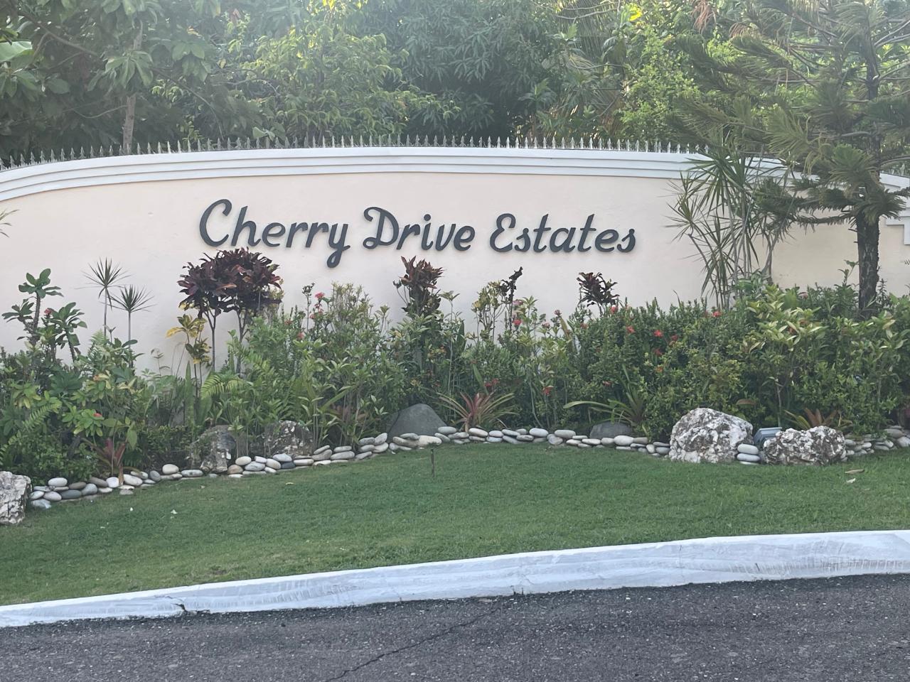 House For Sale CHERRY DRIVE, KINGSTON 8, Kingston 8 1,600,000 Keez