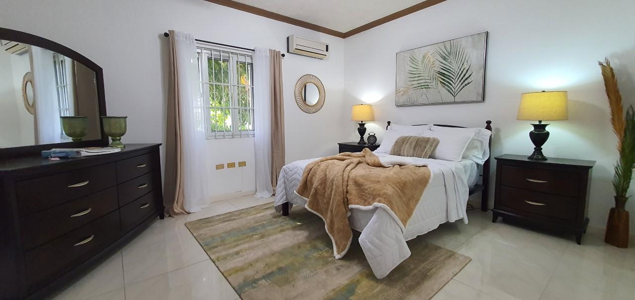 Apartment For Rent FAIRWAY AVE, Kingston 6 1,500 Keez