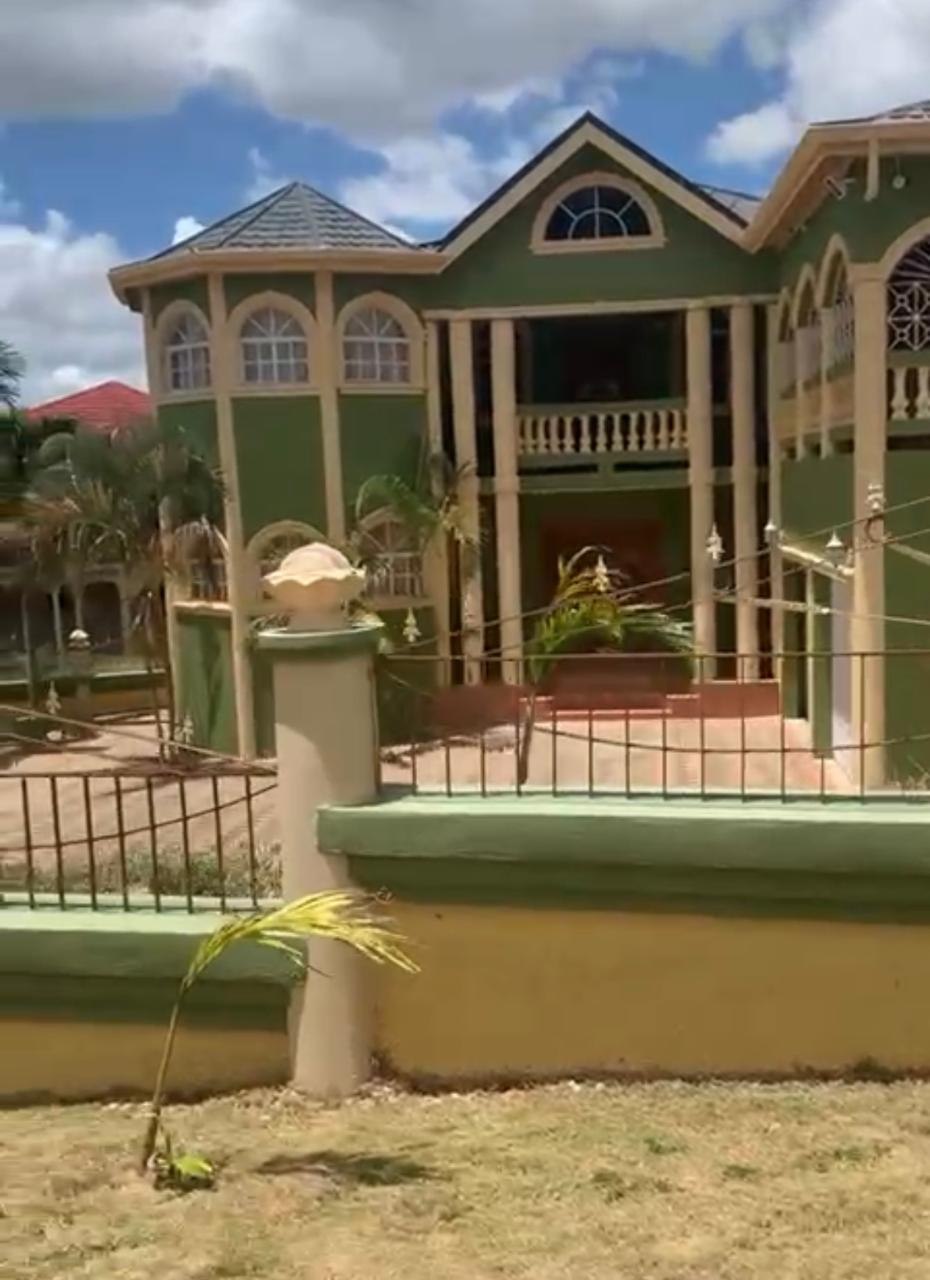 House For Sale BROMPTON ROAD, MANDEVILLE, Mandeville 75,000,000 Keez