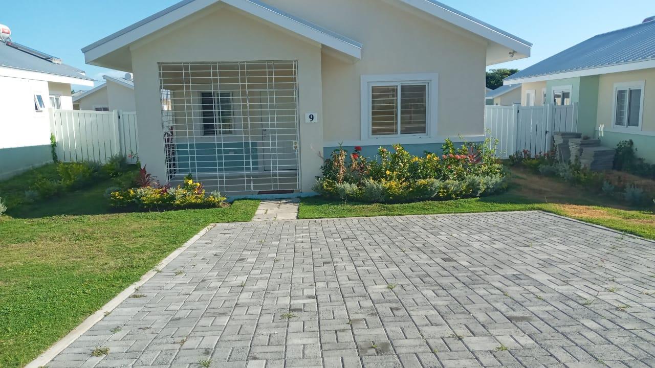House For Rent OCEAN POINTE, Sandy Bay 750 Keez