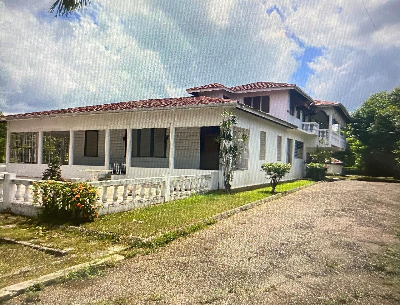 House For Sale TRENTON ROAD, May Pen 46,000,000 Keez