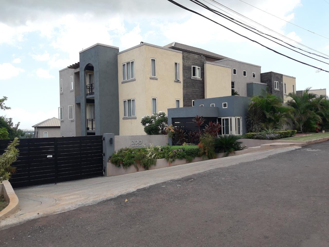 Apartment For Sale MAYFAIR CRESCENT, Kingston 19 30,500,000 Keez
