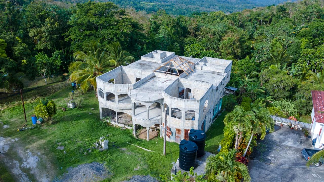 House For Sale CLERMONT PEN, HIGHGATE, S, Highgate 300,000 Keez