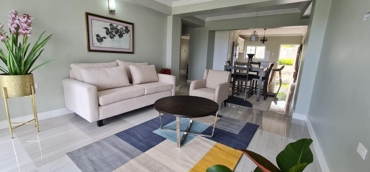 Apartment For Rent CHARLES AVENUE, IRONSHORE, Montego Bay 1,700 Keez