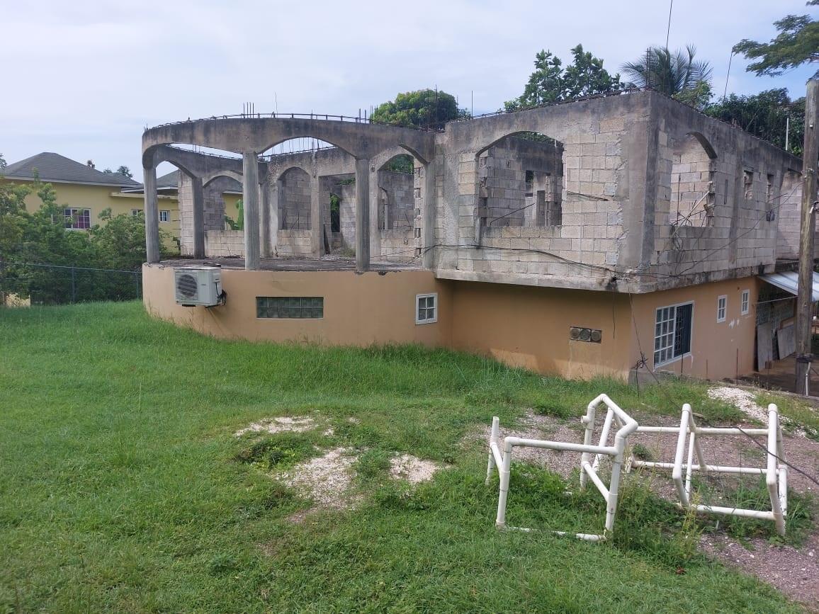 House For Sale WESTGATE HILLS, Montego Bay 47,000,000 Keez
