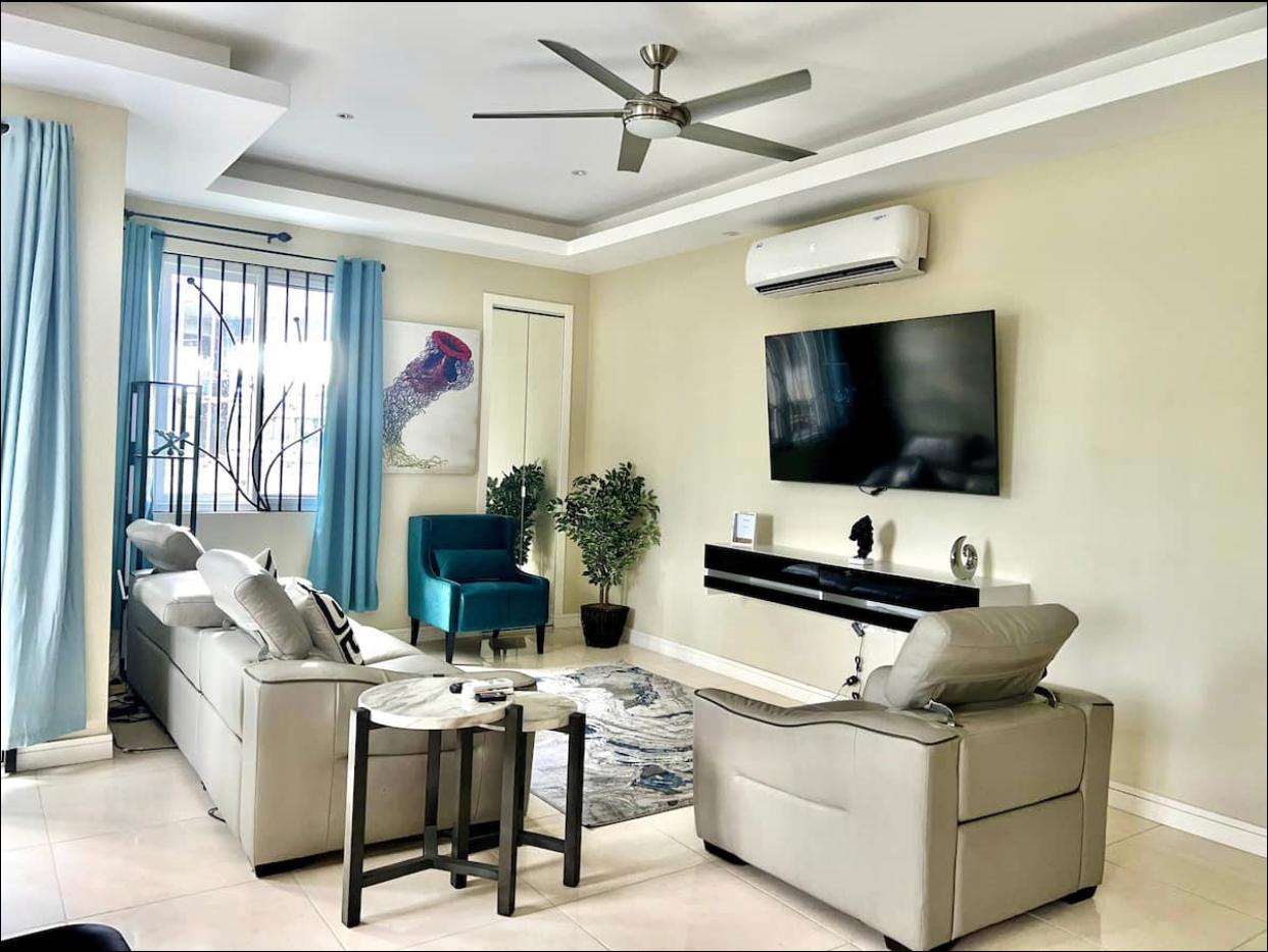 Apartment For Rent SALISBURY AVENUE, Kingston 6 2,000 Keez