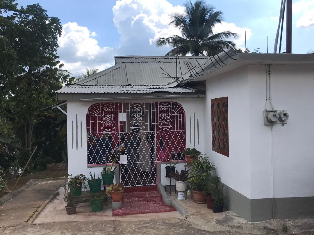 House For Sale CRESCENT AVENUE, Linstead 16,900,000 Keez