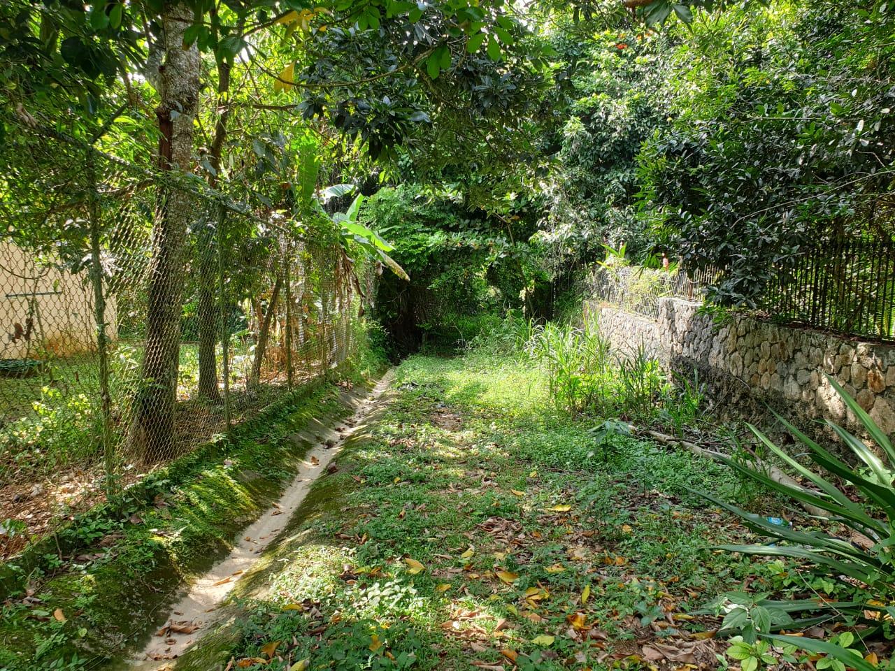 Development Land (Residential) For Sale AIRY CASTLE, STONY HILL, Kingston 9 300,000 Keez