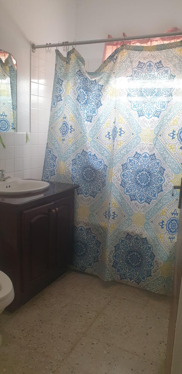 House For Rent SUNRISE DRIVE, Kingston 19 70,000 Keez