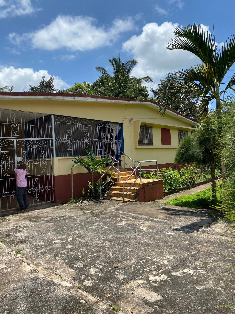 House For Sale CEDAR GARDENS ROAD, Mandeville 18,000,000 Keez