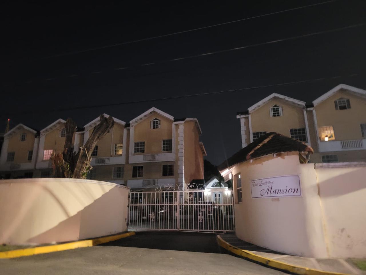 Apartment For Sale SURBITON ROAD, Kingston 10 17,000,000 Keez