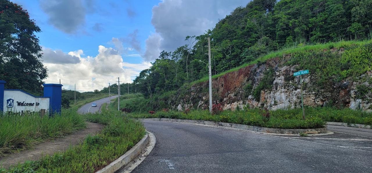 House For Sale PERTH ESTATE, Mandeville 17,500,000 Keez