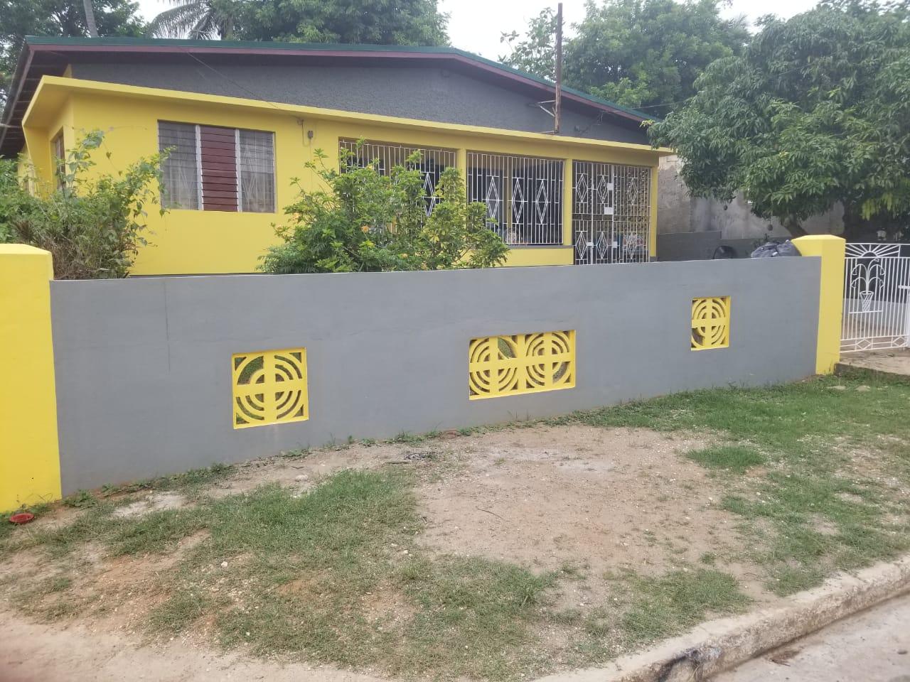 House For Sale ROSEMOUNT DRIVE, Linstead 19,000,000 Keez