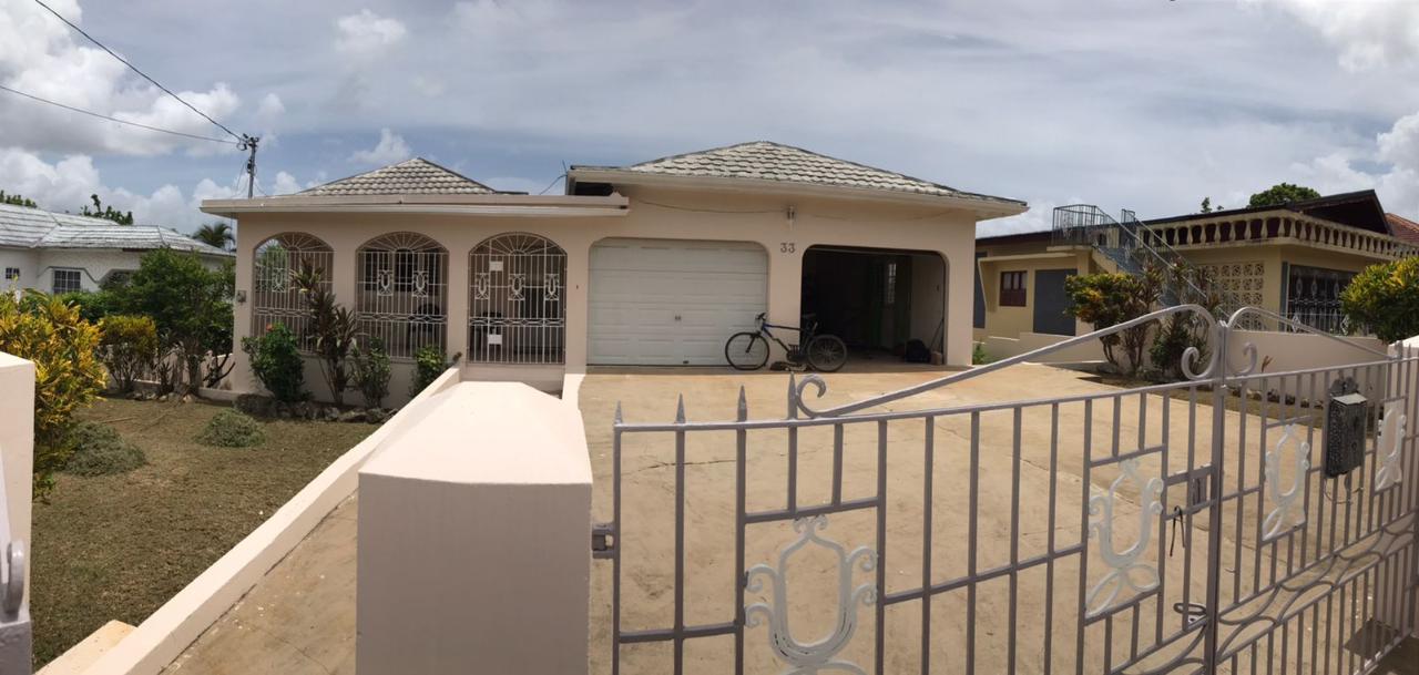 House For Sale WELLINGTON CLOSE, MICKLET, Linstead 35,000,000 Keez