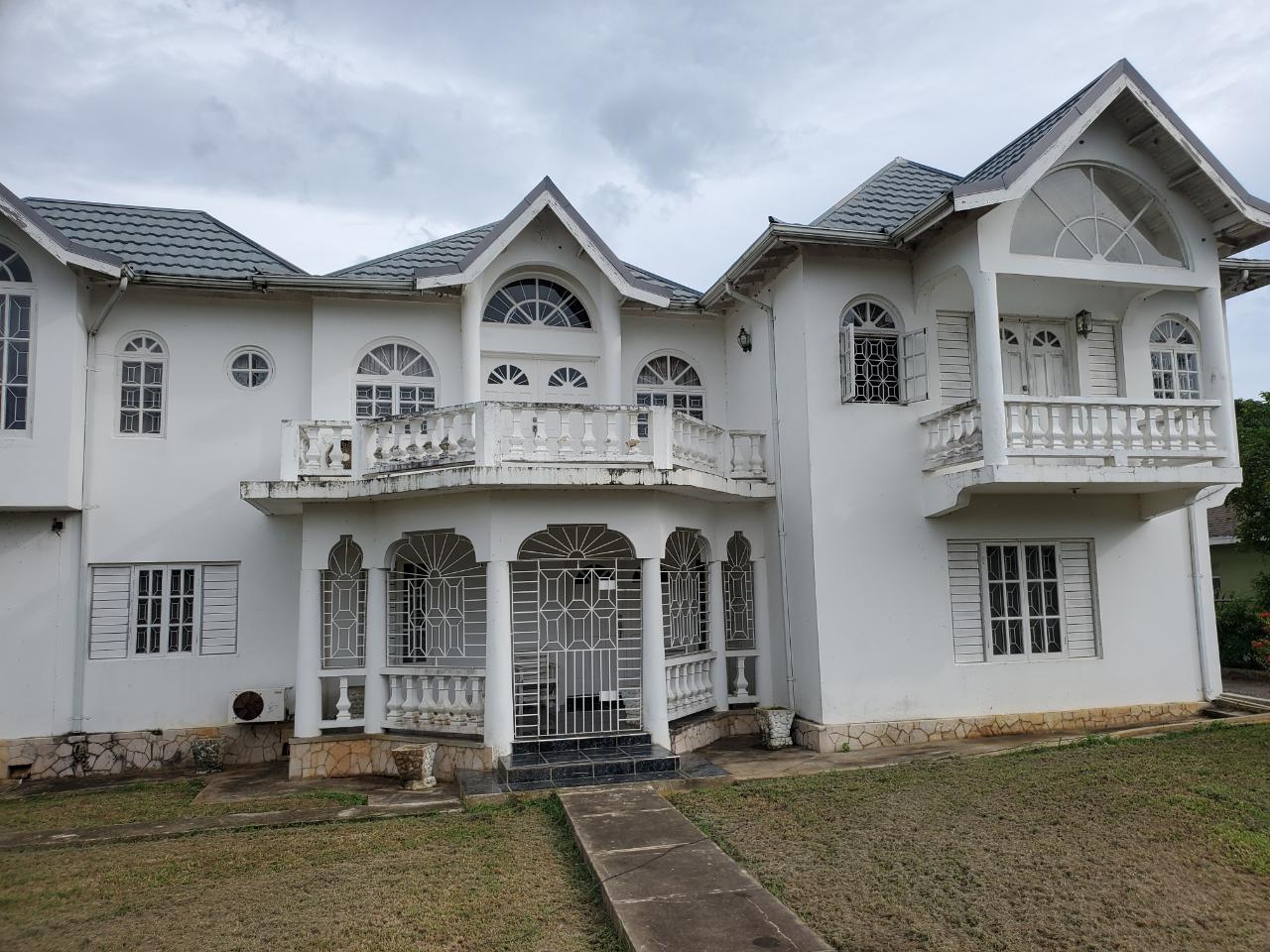 House For Sale MALCOLMapos;S BAY HODGES, Black River 32,000,000