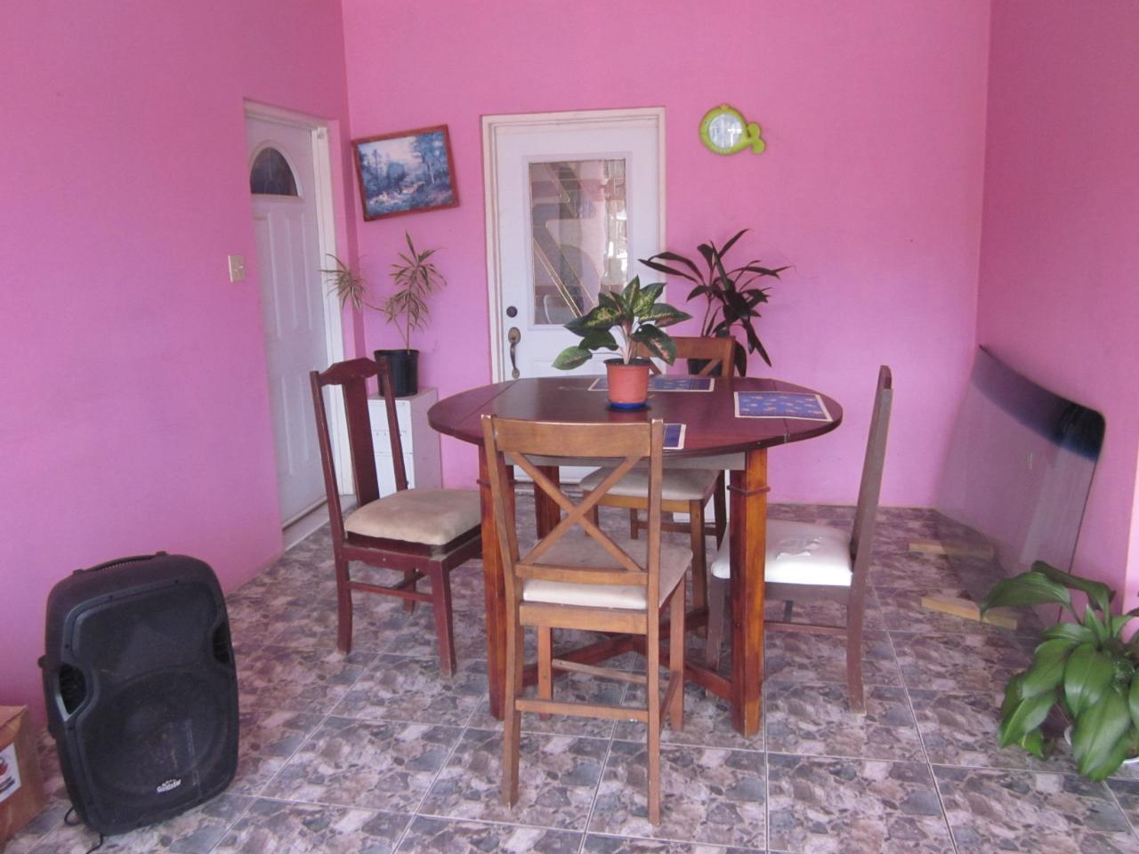 House For Sale PALMETTO PEN, PALMERS CRO, May Pen 108,000,000 Keez