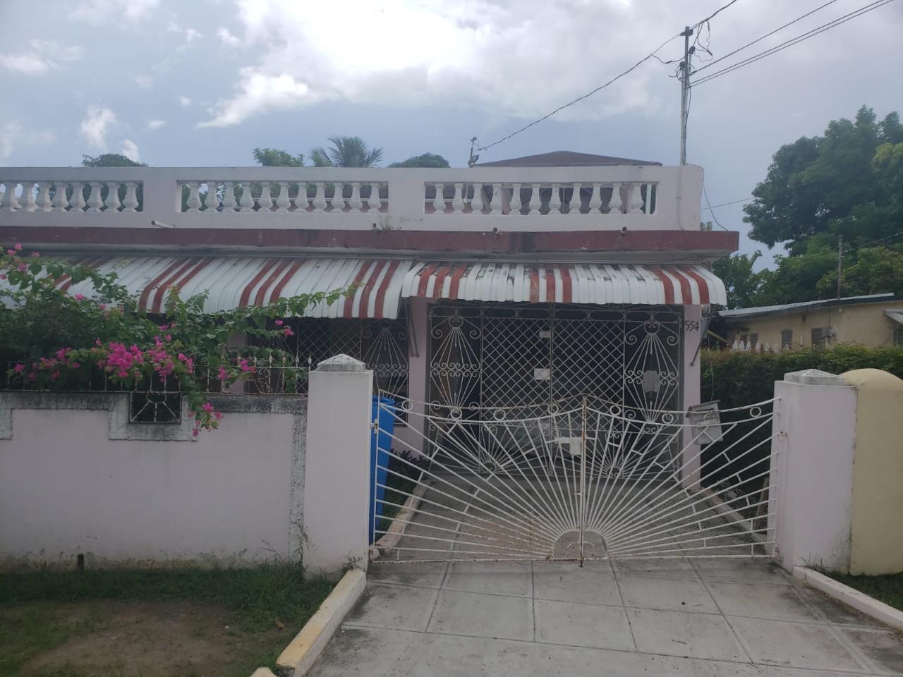 House For Sale FAIRFIELD CRESCENT, Spanish Town 15,000,000 Keez