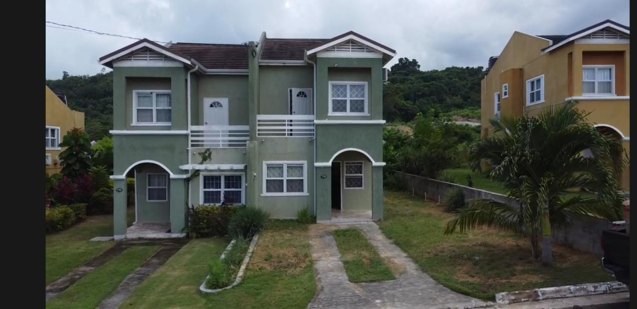 Townhouse For Rent CALABASH CLOSE, BELLE AIR, Runaway Bay 100,000