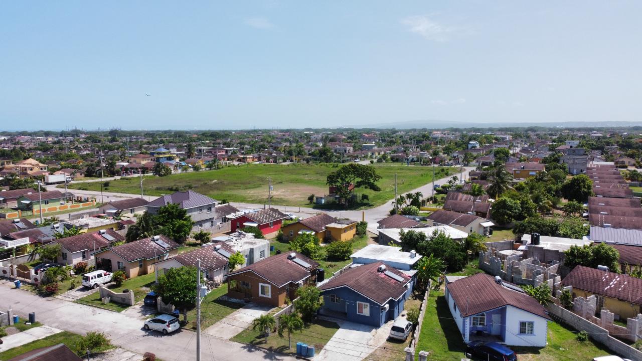 House For Sale NEW HARBOUR VILLAGE, OLD, Old Harbour 17,500,000 Keez