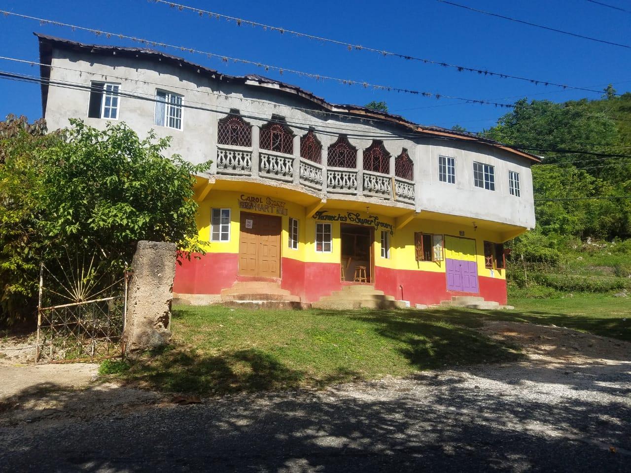 House For Sale COMFORT, MANCHESTER, Comfort Hall 110,000,000 Keez