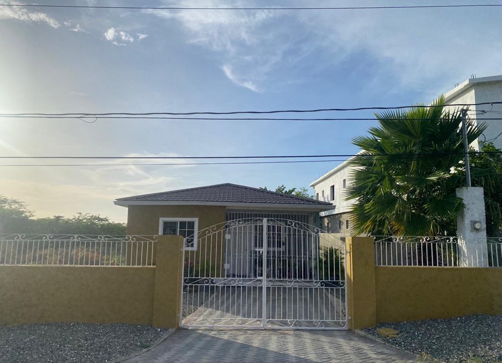 House For Sale POINSETTIA CLOSE, Yallahs 19,000,000 Keez