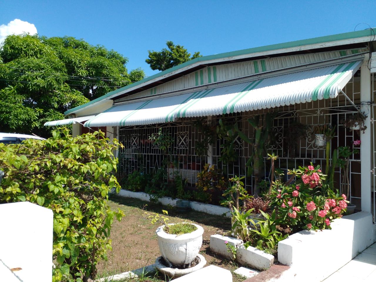 House For Sale CORRINE CRESCENT, Bridgeport 25,000,000 Keez