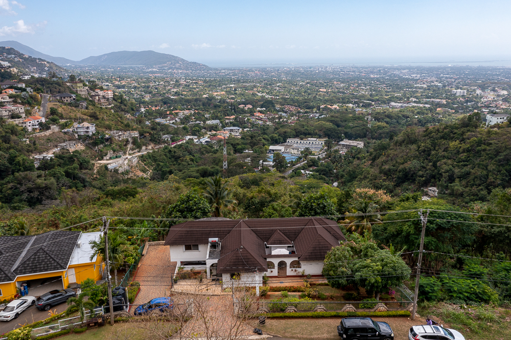 House For Sale HERMITAGE DAM ROAD, Kingston 9 92,000,000 Keez