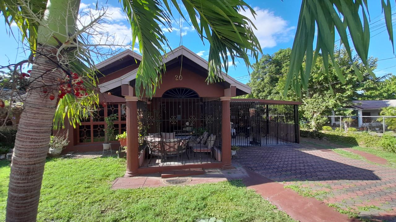 House For Sale WHITEFORD DR, JACKS HILL, Kingston 6 59,000,000 Keez