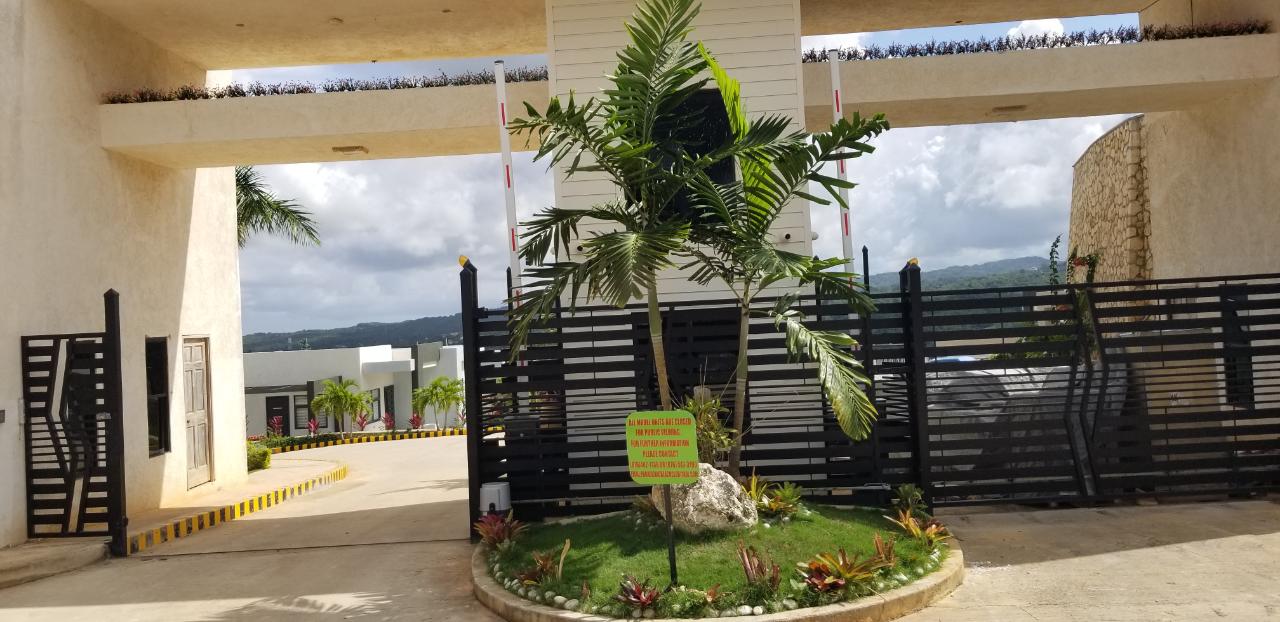 House For Rent PYRAMID POINT, Ocho Rios 2,200 Keez