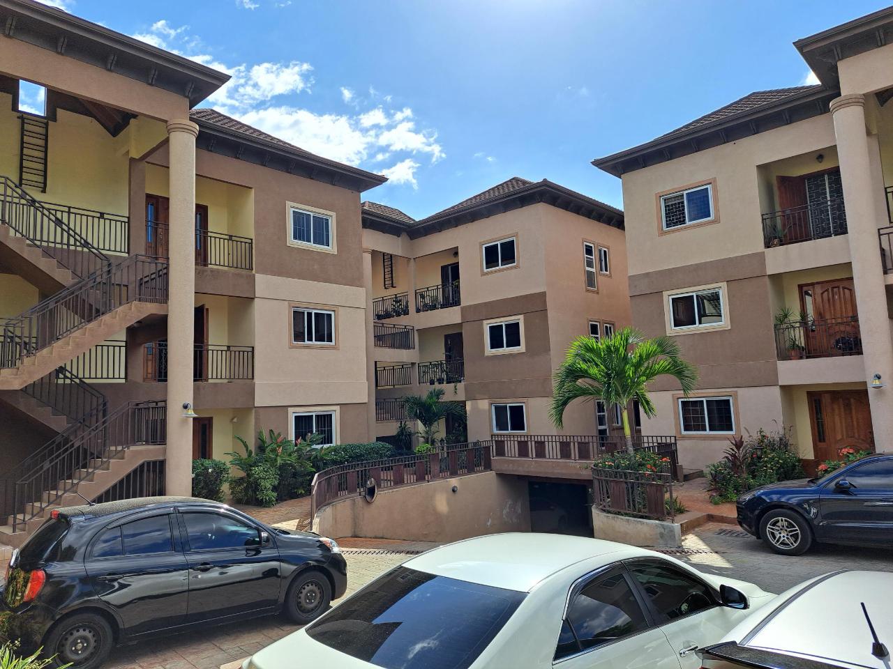 Apartment For Rent GLADSTONE DRIVE, Kingston 10 2,500 Keez