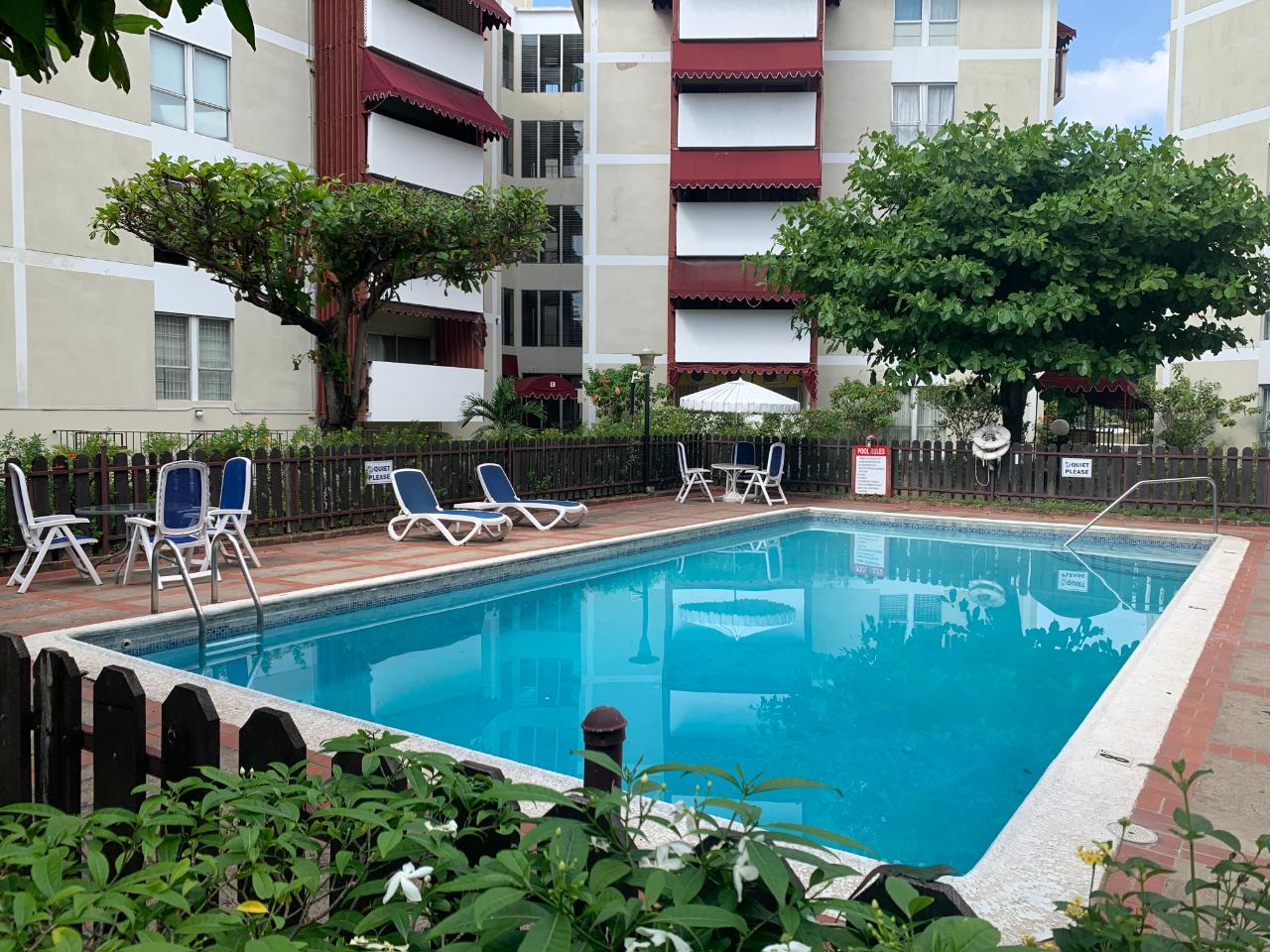 Apartment For Rent TRAFALGAR ROAD, Kingston 10 1,150 Keez