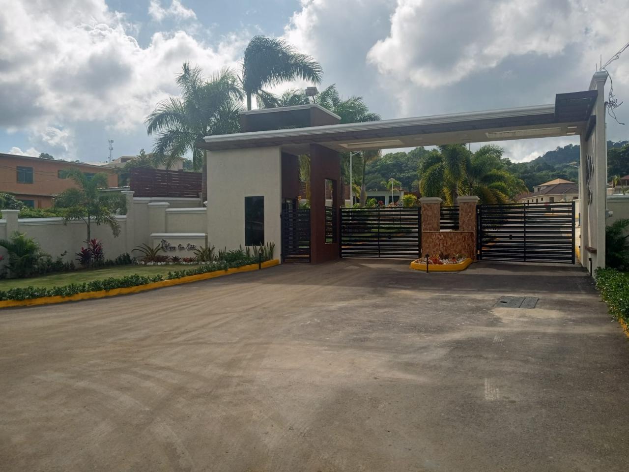 House For Rent HAPPY COVE ESTATE, Ocho Rios 1,800 Keez