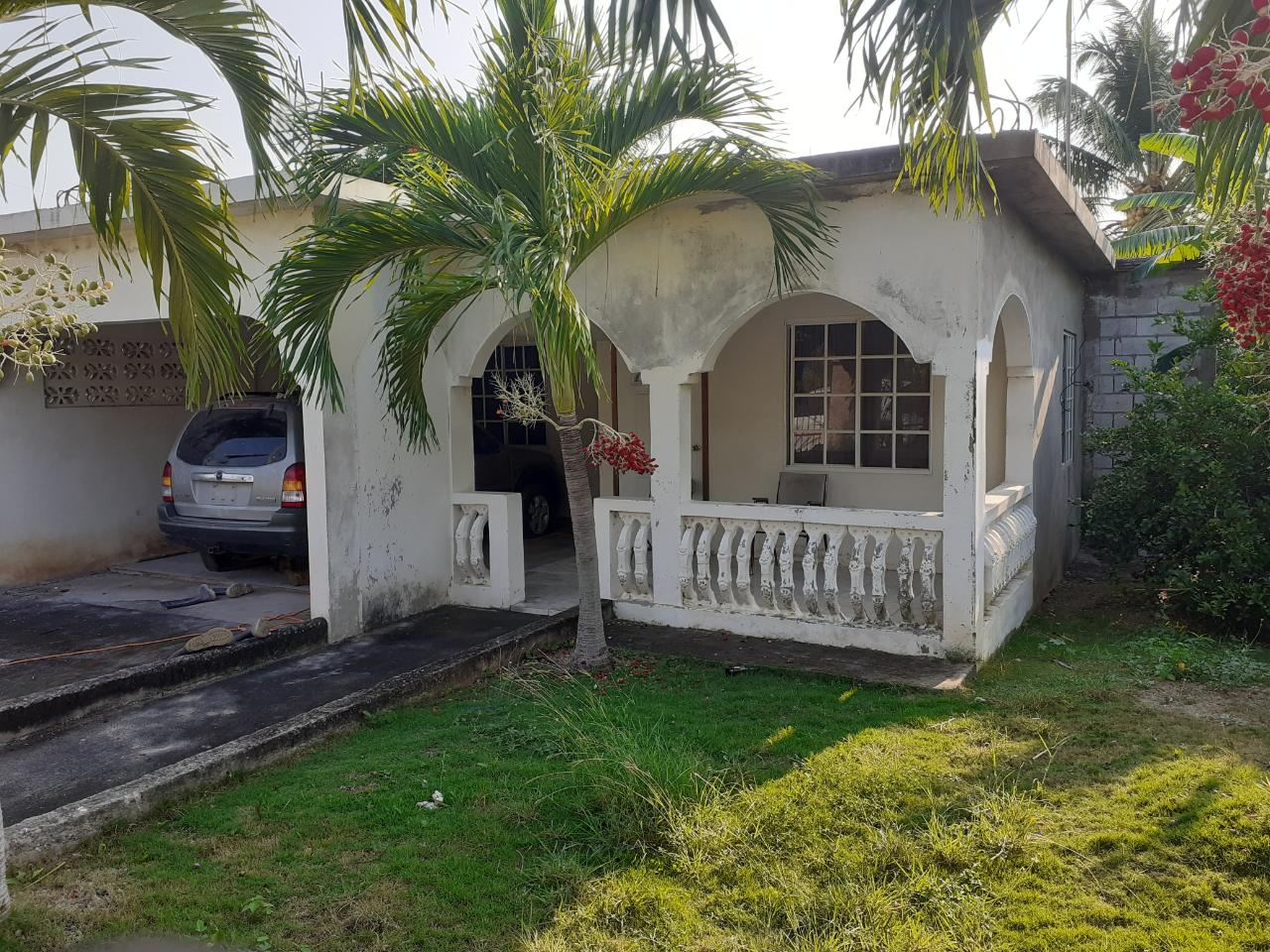 House For Sale CANARY DRIVE, May Pen 10,500,000 Keez