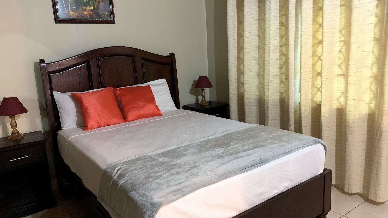 Townhouse For Sale DAVIS AVE, RED HILLS MNR, Montego Bay 282,000 Keez