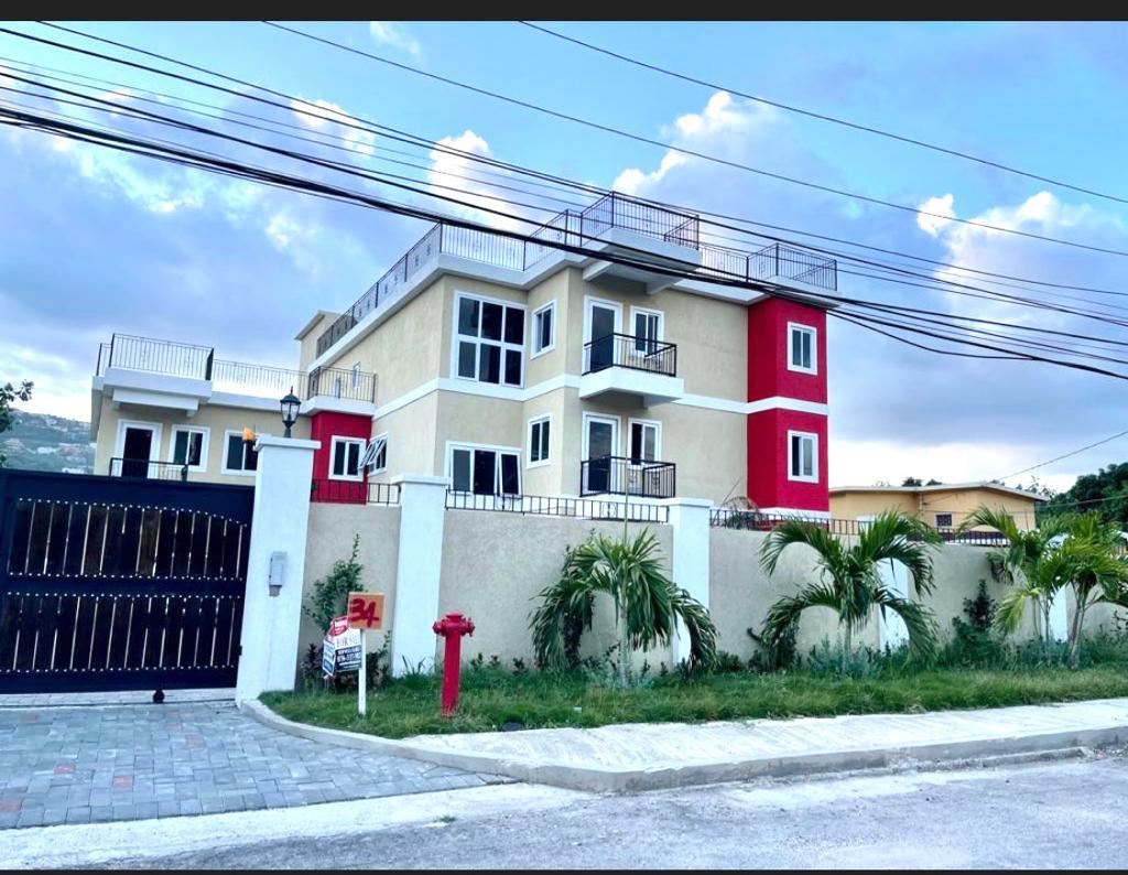 Apartment For Rent PARK AVENUE, Kingston 19 150,000 Keez