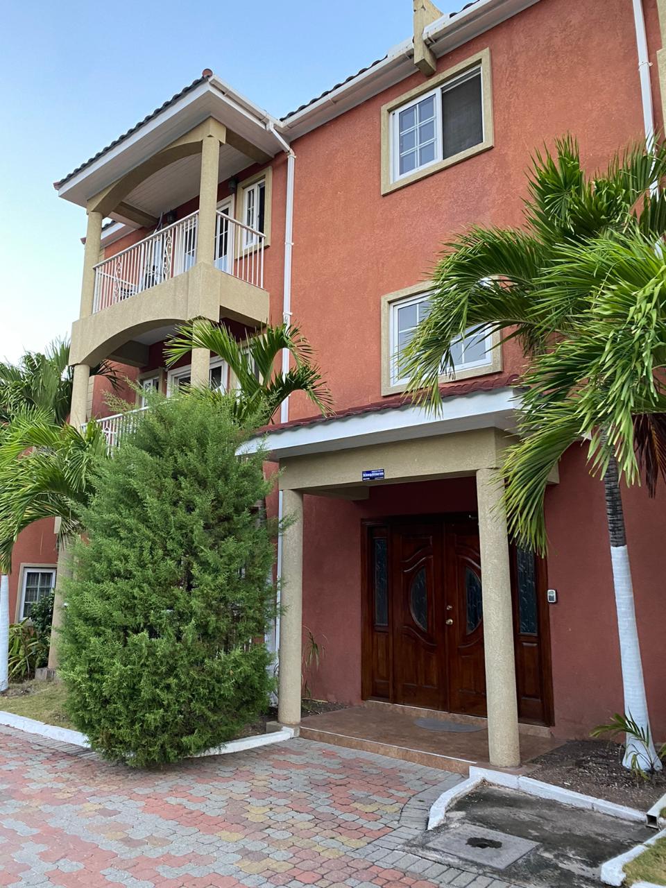 Apartment For Rent LIGUANEA AVE, Kingston 6 1,200 Keez